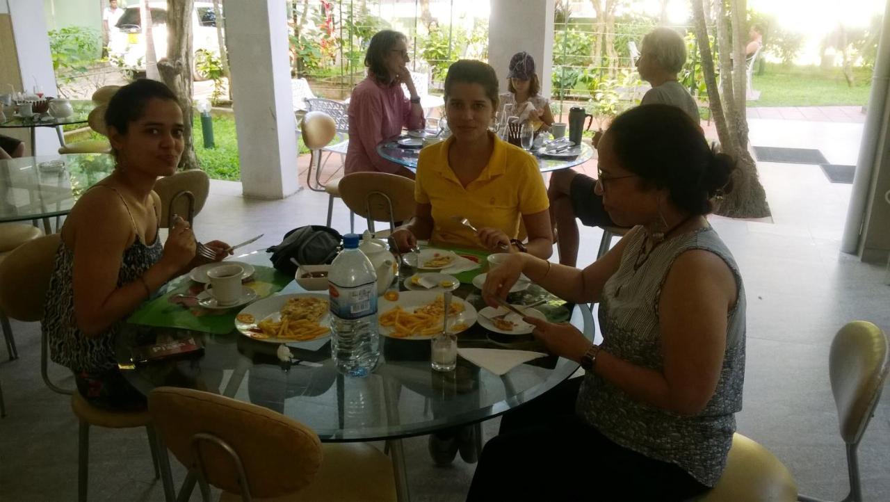 Milano Tourist Rest Hotel Anuradhapura Buitenkant foto