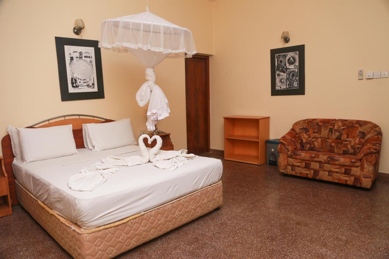 Milano Tourist Rest Hotel Anuradhapura Buitenkant foto