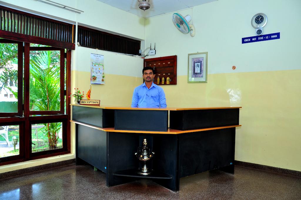 Milano Tourist Rest Hotel Anuradhapura Buitenkant foto