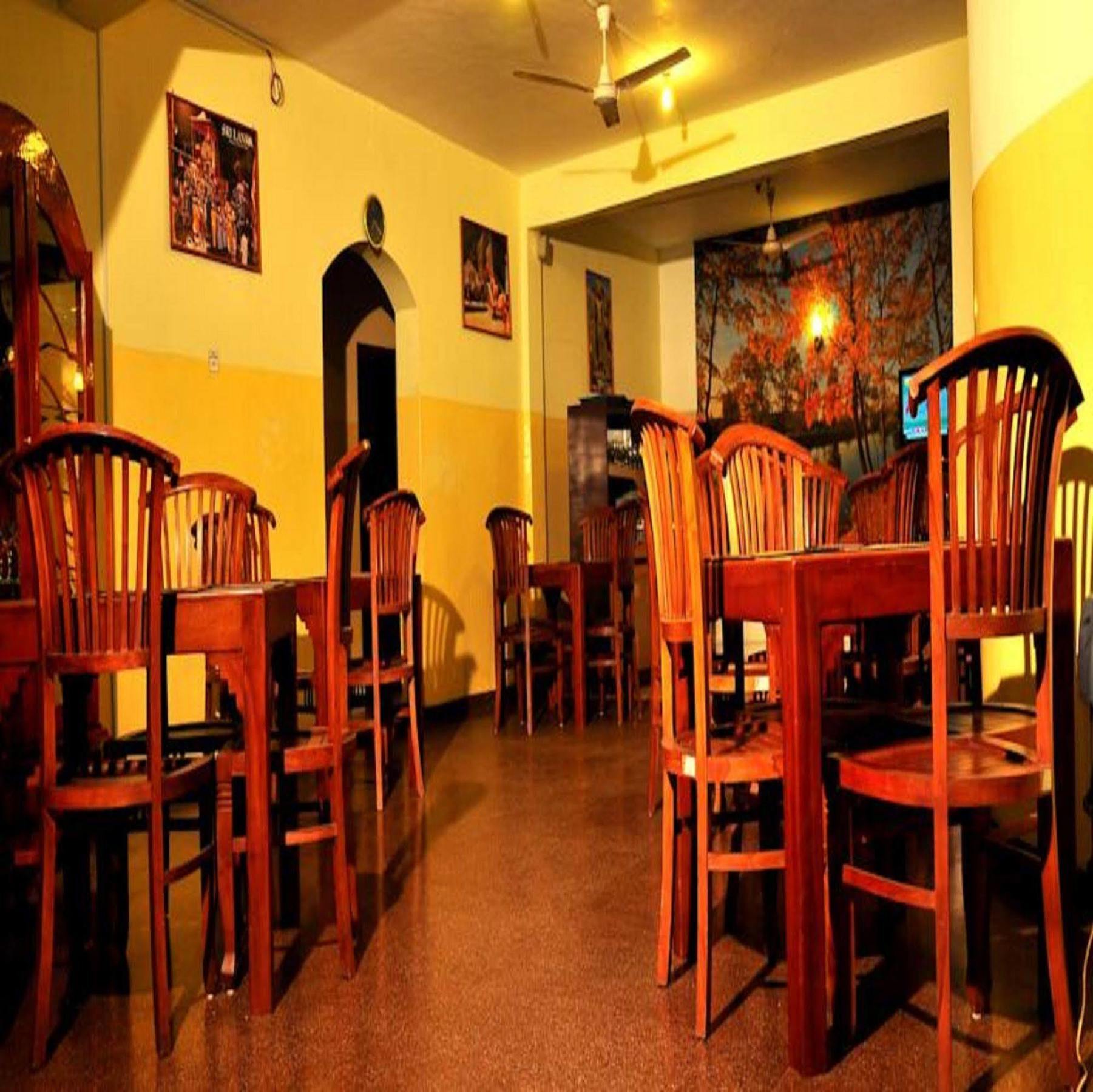 Milano Tourist Rest Hotel Anuradhapura Buitenkant foto